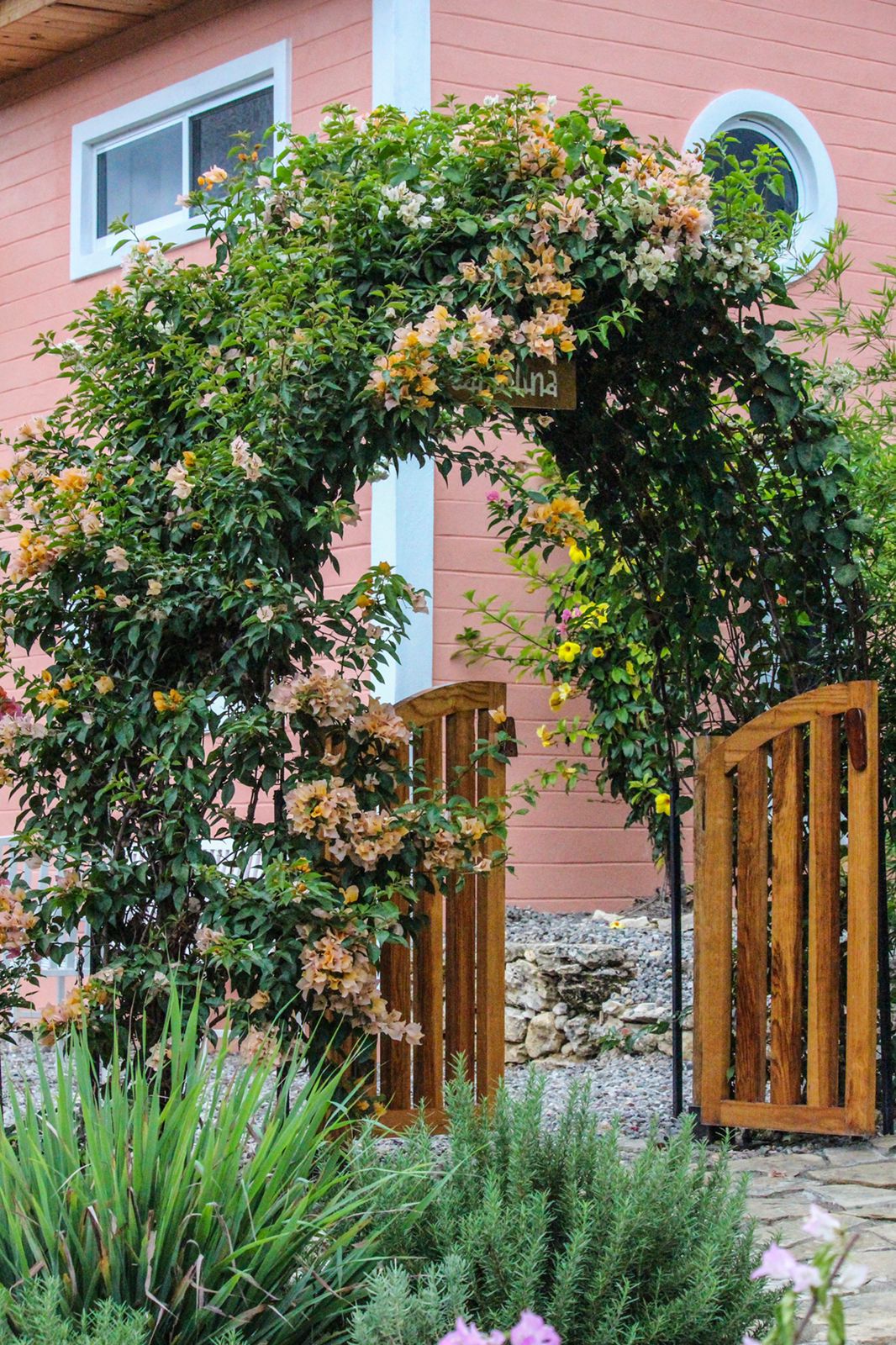 cabaña,jalpandeserra,pueblomagico,casitabugambilia,petfriendly,fogata,terraza,naturaleza,hospedaje 